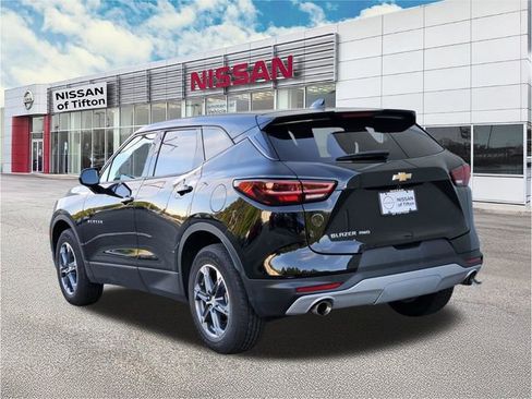 Used 2025 Chevrolet Blazer LT AWD/4WD image 6
