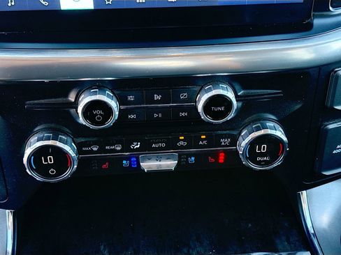 Used 2021 Ford F150 Lariat image 18