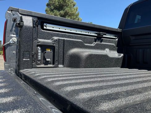 New 2025 Ford Maverick Lariat w/ Black Appearance Package image 12