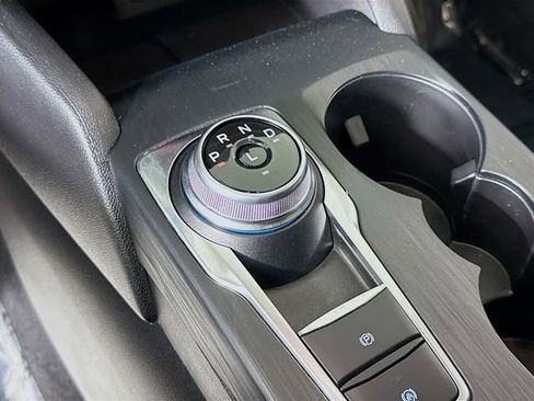 Certified 2022 Ford Escape SE w/ Cold Weather Package image 17