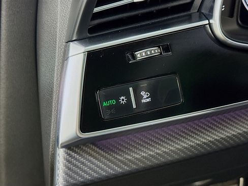 Used 2025 Audi SQ7 Prestige image 16