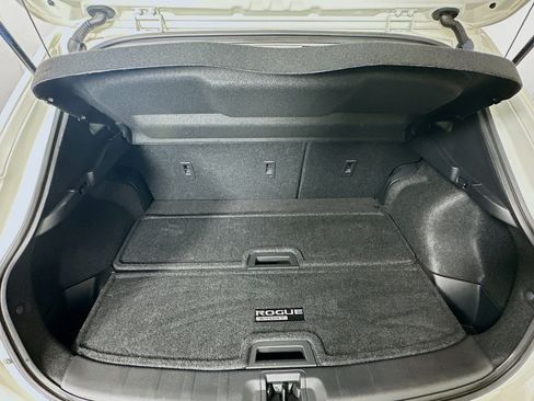 Used 2022 Nissan Rogue Sport SV image 26