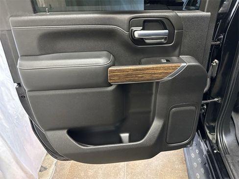 Certified 2020 Chevrolet Silverado 2500 High Country w/ Z71 Off-Road Package image 25