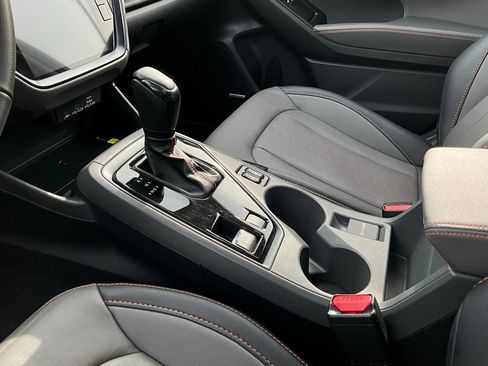 Certified 2025 Subaru Crosstrek 2.5i Limited w/ Crosstrek Mirror Package image 20