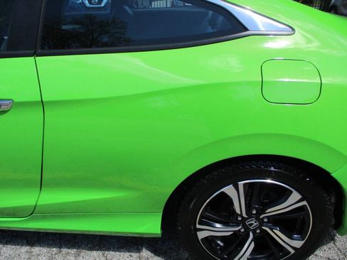 Used 2017 Honda Civic Touring image 15