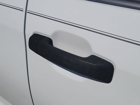 Used 2016 Toyota Tundra SR image 14