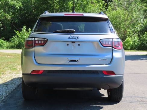 Used 2019 Jeep Compass Latitude w/ Popular Equipment Group FWD image 5