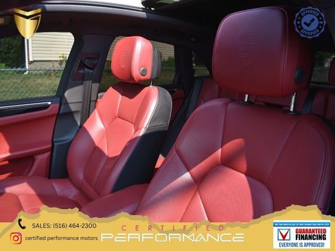 Used 2024 Porsche Macan Turbo AWD/4WD image 1