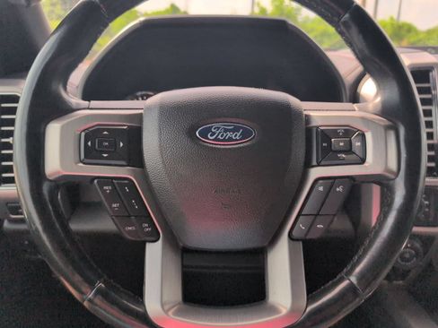 Used 2018 Ford F150 Platinum w/ Equipment Group 701A Luxury AWD/4WD image 12