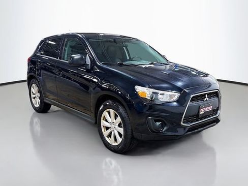 Used 2015 Mitsubishi Outlander Sport ES FWD image 3