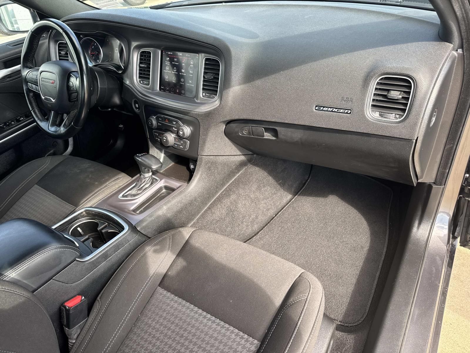 Used 2023 Dodge Charger SXT RWD image 10