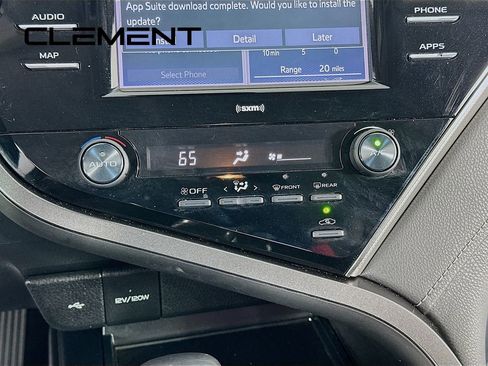 Used 2020 Toyota Camry SE image 22