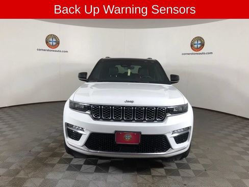 Used 2023 Jeep Grand Cherokee Summit w/ Luxury Tech Group V AWD/4WD image 16