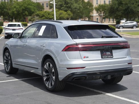 Certified 2025 Audi Q8 Prestige w/ Prestige Package image 7