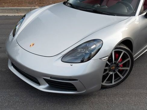 Used 2020 Porsche 718 Boxster S image 2