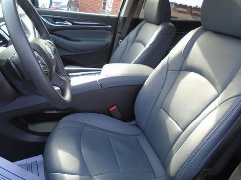 Used 2020 Buick Enclave Essence w/ Sound and Sites Package AWD/4WD image 18
