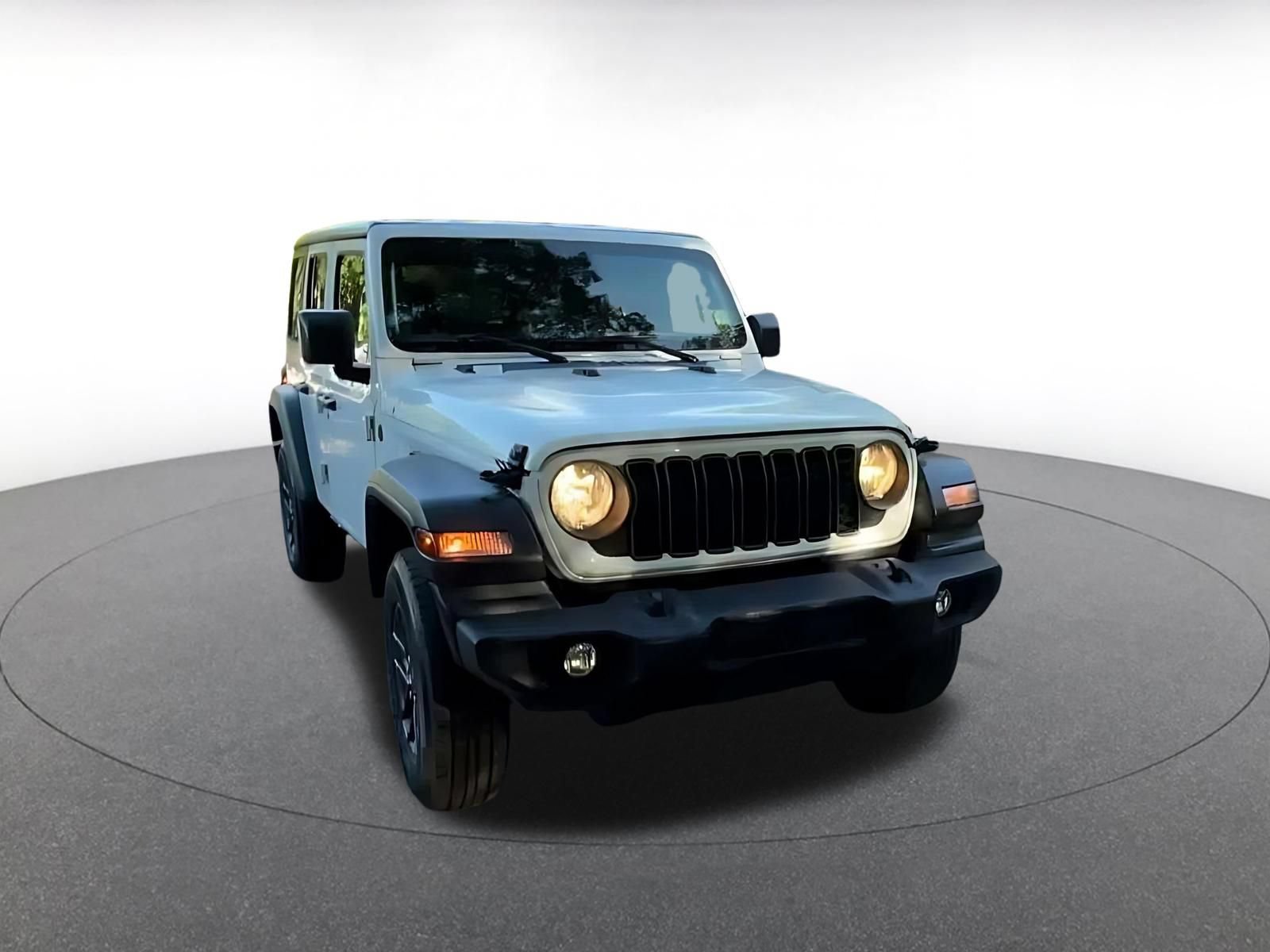 Used 2025 Jeep Wrangler Unlimited Sport AWD/4WD image 2