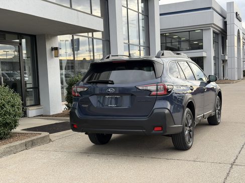 Used 2023 Subaru Outback Onyx Edition image 5