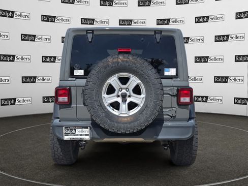 Used 2022 Jeep Wrangler Unlimited Sport w/ Sun And Sound Package AWD/4WD image 5