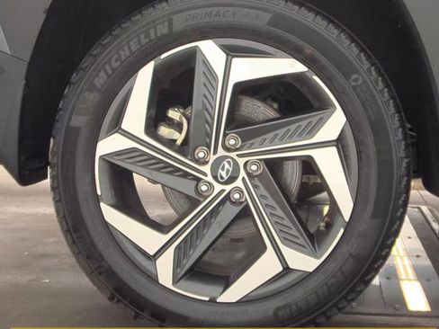 Used 2023 Hyundai Tucson Limited AWD/4WD image 10