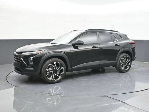 New 2026 Chevrolet Trax RS w/ Sunroof Package FWD image 5