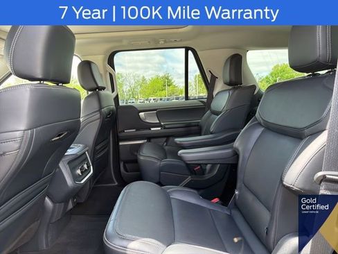 Used 2025 Ford Expedition Platinum AWD/4WD image 26