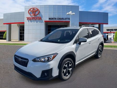 Used 2020 Subaru Crosstrek 2.0i Premium w/ Moonroof Package 2 image 6