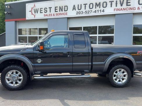 Used 2015 Ford F250 Lariat w/ Lariat Interior Package AWD/4WD image 8