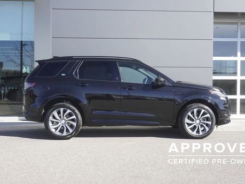 Used 2025 Land Rover Discovery Sport Dynamic SE image 7