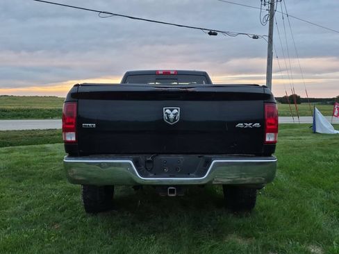 Used 2011 RAM 2500 SLT w/ Popular Equipment Group AWD/4WD image 3
