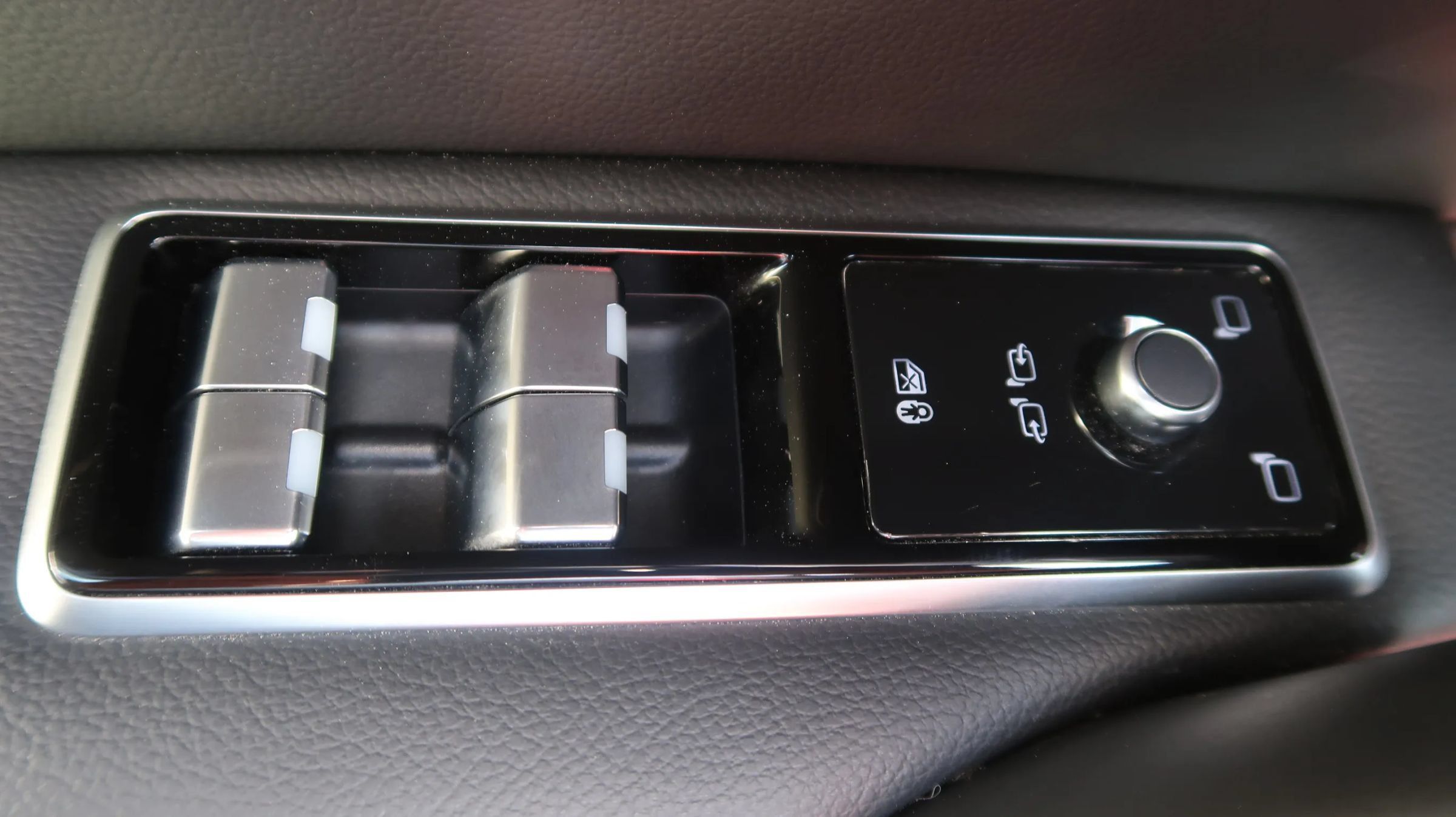 Used 2021 Jaguar F-PACE S AWD/4WD image 28