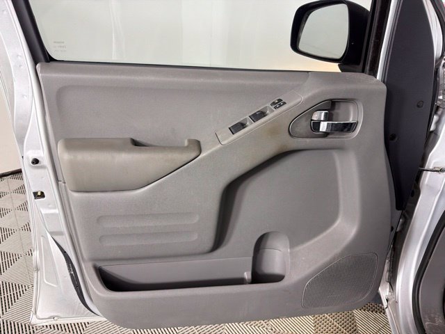 Used 2018 Nissan Frontier SV AWD/4WD image 23