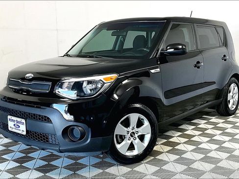 Used 2019 Kia Soul image 2