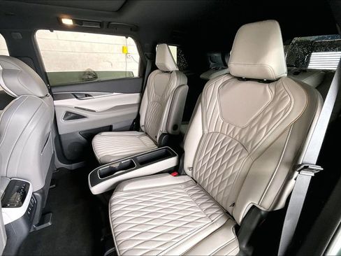 Certified 2026 INFINITI QX60 Autograph w/ Dark Cargo Package image 32