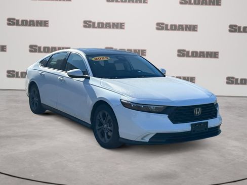 Used 2023 Honda Accord EX image 7