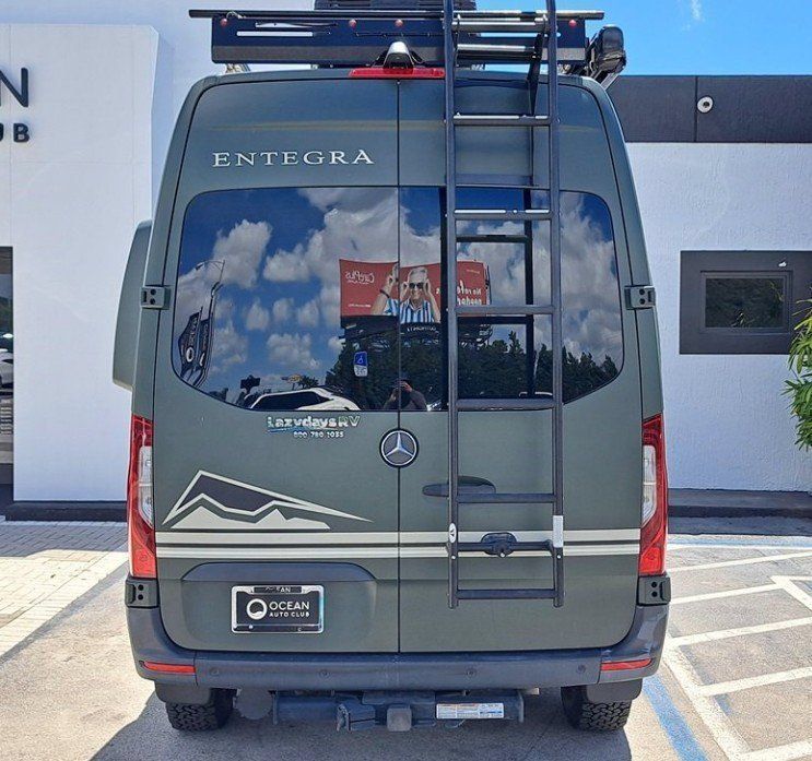 Used 2023 Mercedes-Benz Sprinter 2500 image 6