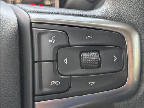 Used 2020 Chevrolet Silverado 1500 LT image 17