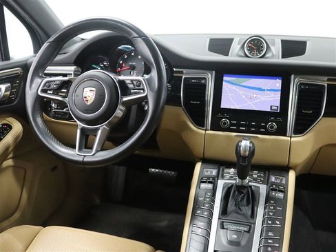 Used 2017 Porsche Macan S AWD/4WD image 26