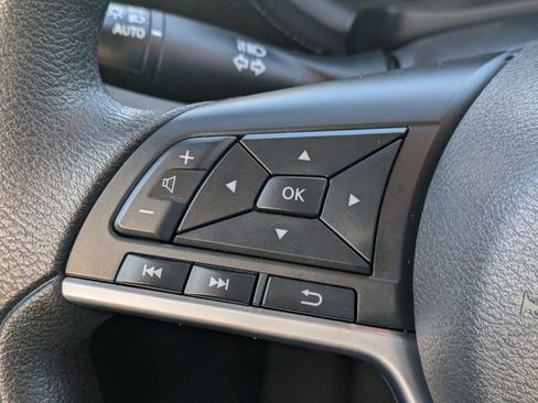 Used 2023 Nissan Kicks SV image 19