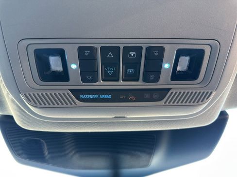 Used 2022 Ford Explorer XLT w/ Equipment Group 202A image 40