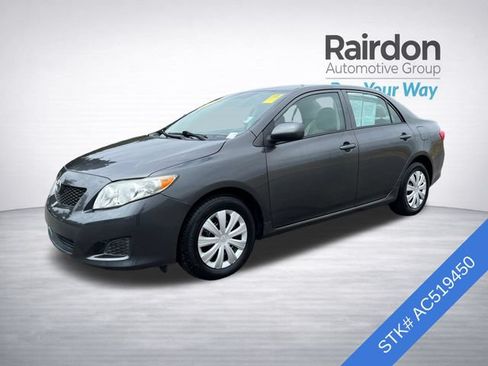 Used 2010 Toyota Corolla LE FWD image 3
