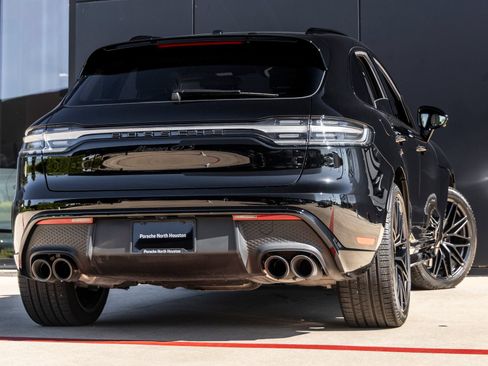 Certified 2025 Porsche Macan GTS AWD/4WD image 11