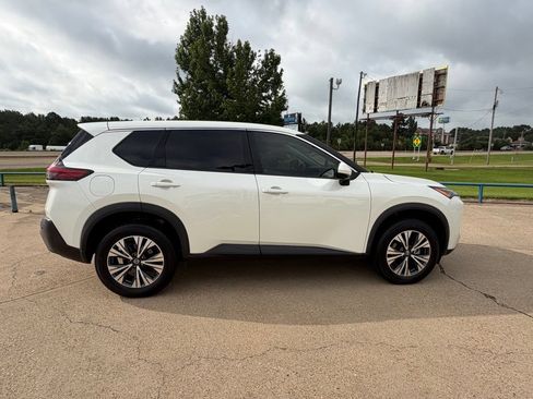 Used 2021 Nissan Rogue SV FWD image 7