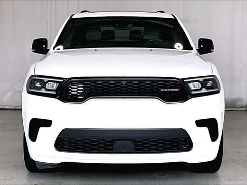 Used 2024 Dodge Durango GT RWD image 2