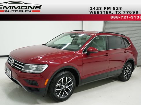 Used 2019 Volkswagen Tiguan SE image 1