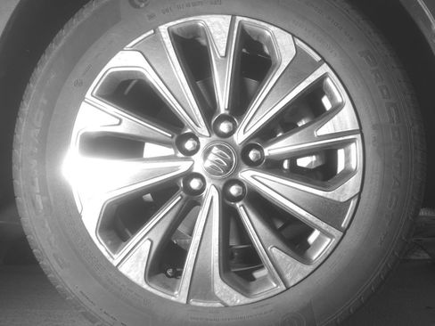 Used 2024 Buick Envision Preferred image 13