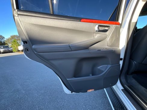 Used 2010 Lexus LX 570 4WD image 22