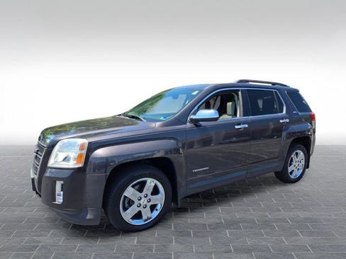 Used 2013 GMC Terrain SLT w/ LPO, Protection Package AWD/4WD image 3