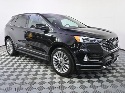 Used 2021 Ford Edge Titanium w/ Equipment Group 301A AWD/4WD image 8