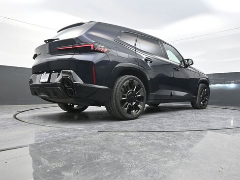 Used 2024 BMW XM image 30